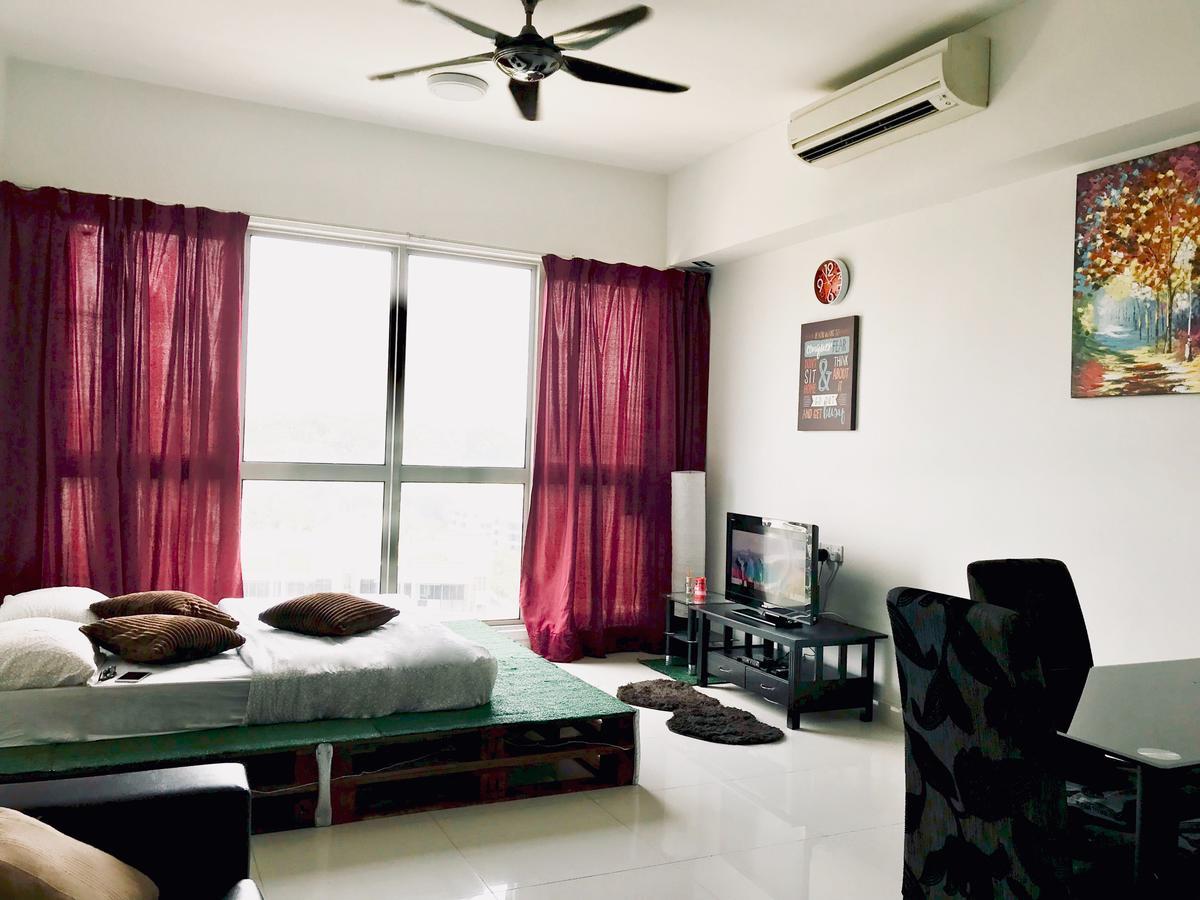 57 Skystay Regalia Suites By Hans Empire - Best Kl City View! * Kuala Lumpur